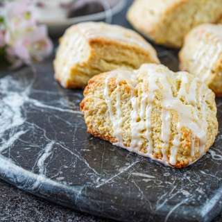 Cardamom Vanilla Scones