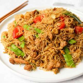 Quick & Easy Singapore Curry Noodles