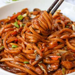 Easy 15-min. Yaki Udon Noodles