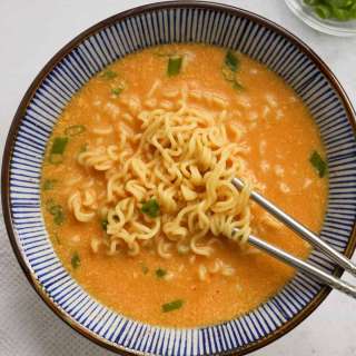 Easy 5-min. Kewpie Mayo Ramen Hack