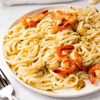Quick & Easy Garlic Butter Shrimp Udon