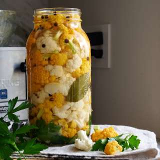 Crunchy Pickled Cauliflower Ferrandi-Style