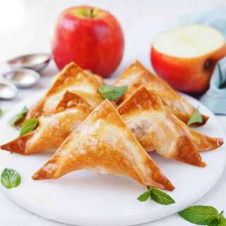 Easy & Simple Apple Cinnamon Wontons
