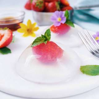 Easy 4-ingredient Japanese Raindrop Cake