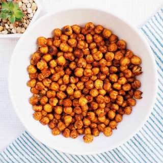 Easy & Simple Roasted Garlic Paprika Chickpeas