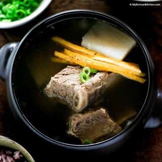 Galbitang (Korean Beef Short Rib Soup)
