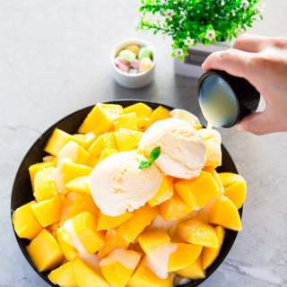 Mango Bingsu (Mango Shaved Ice)