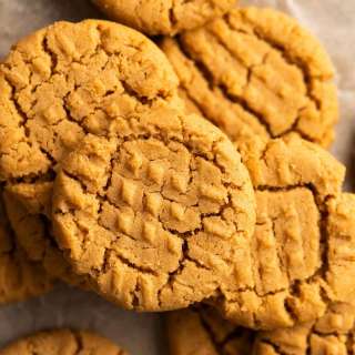 4 Ingredient Peanut Butter Cookies
