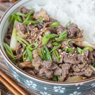 Bulgogi Dupbap (Korean Soy Garlic Beef over Rice)