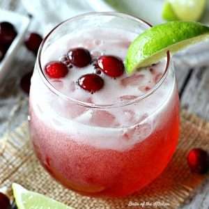 Cranberry Limeade Spritzer with 7UP