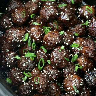 Crockpot Honey Sriracha Meatballs
