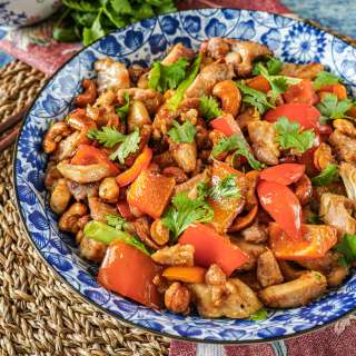 Chicken with Cashew Nuts