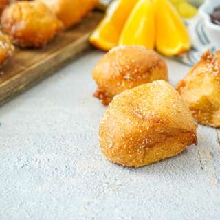 Buñuelos with Brown Velvet Glaze