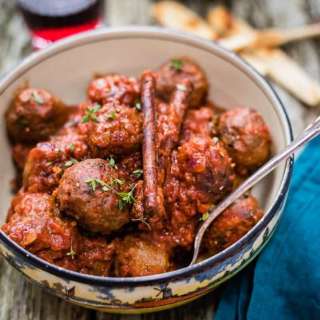 Soutzoukakia – Greek meatballs in rich tomato sauce