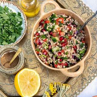 Lebanese Tabbouleh salad { vegan }