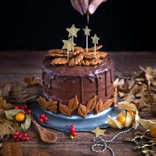Vegan chocolate gingerbread layer cake