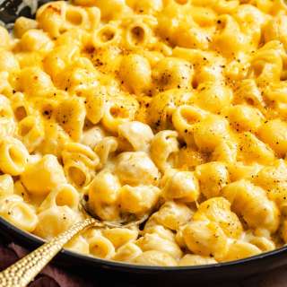 A Simple, But Fabulous Stove-Top Mac and Cheese (with optional herby golden bread crumbs!)