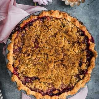 Rhubarb and Raspberry Crumble Pie