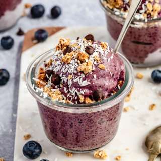 2-Ingredient Blueberry Nice Cream