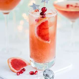 Sparkly Paloma and French Kiss - New Year's Eve cocktails