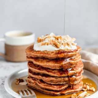 Healthy Carrot Cake Pancakes