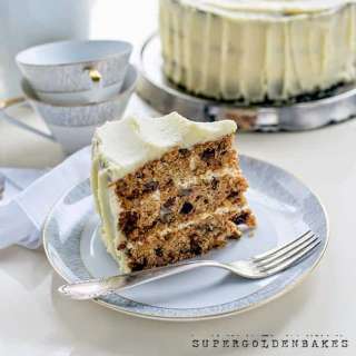 Naturally Sweetened Spelt Carrot Cake