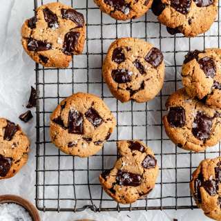 The Best Paleo Chocolate Chunk Cookies