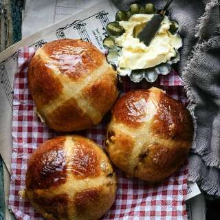 Sourdough Hot Cross Buns
