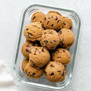 How to Freeze Cookies (2 different ways!)