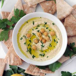 Quick and Easy Classic Hummus