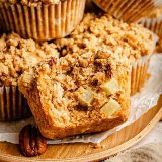 Brown Butter Apple Muffins with Cinnamon Pecan Streusel