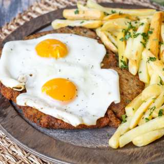 Milanesa a Caballo (Argentinian Milanesa on Horseback)
