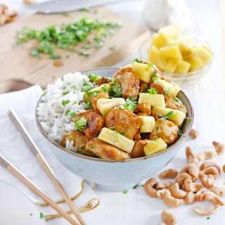 Skinny Pineapple Chicken with Cashews