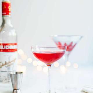 Cosmopolitan Drink { Cosmo Cocktail }