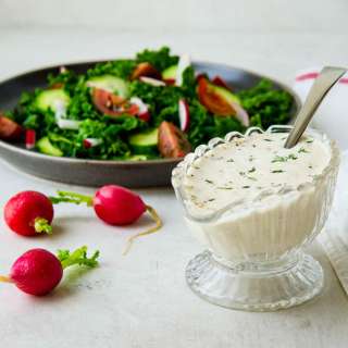 Creamy Garlic Dressing