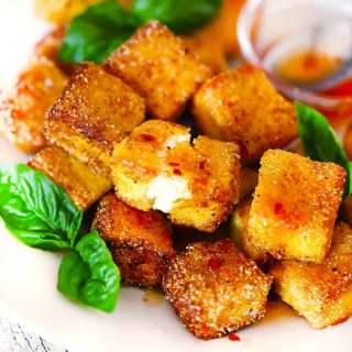 Fried Halloumi Bites with Honey Chili Sauce