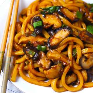 Udon Noodle and Mushroom Stir Fry