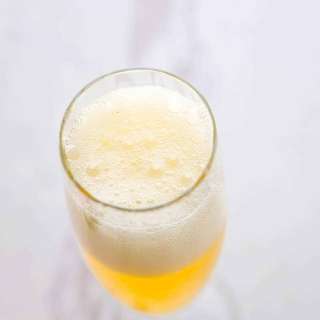 Elderflower Prosecco Cocktail