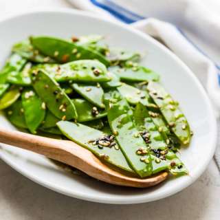 Snow Peas with Ginger and Garlic