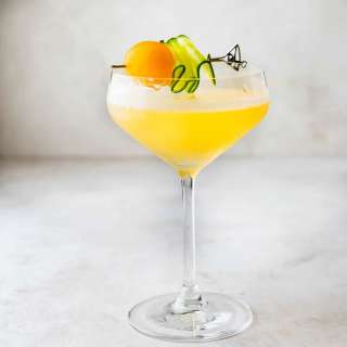 Cucumber Melon Sparkler (a prosecco cocktail)