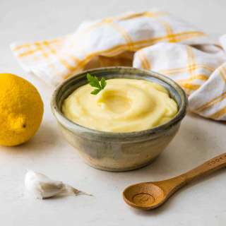 Homemade Garlic Aioli Recipe