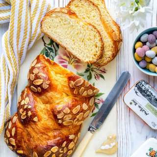 Tsoureki Recipe