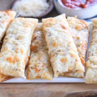 Easy Cheesy Breadsticks