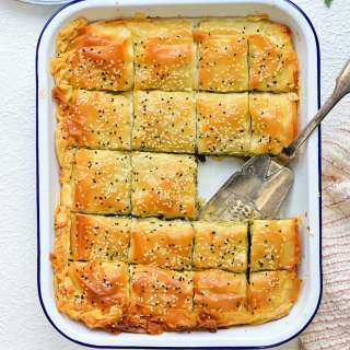 Easy Spanakopita (Greek Spinach Pie)