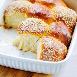 Fluffiest Dinner Rolls
