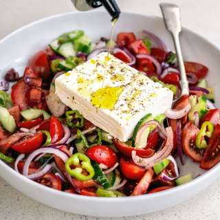Traditional Greek Salad (Horiatiki Salata)