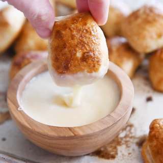 Easy Homemade Soft Pretzel Bites