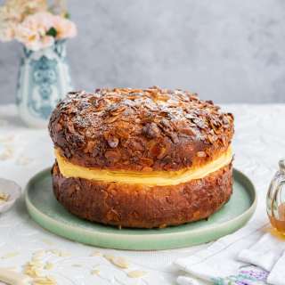 Bienenstich Kuchen - German Bee Sting Cake