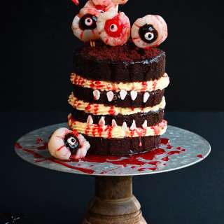 Spooky Halloween Cake