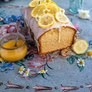 Easy Lemon Curd Cake